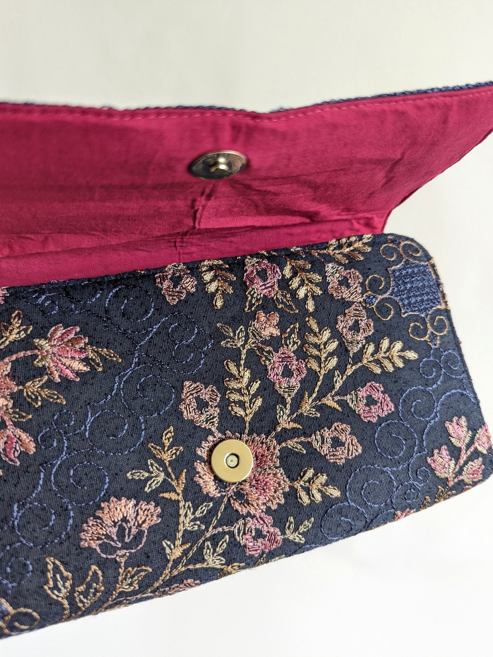Vintage Embroidered Floral Clutch Bag in Navy and Pink with Wrist Strap